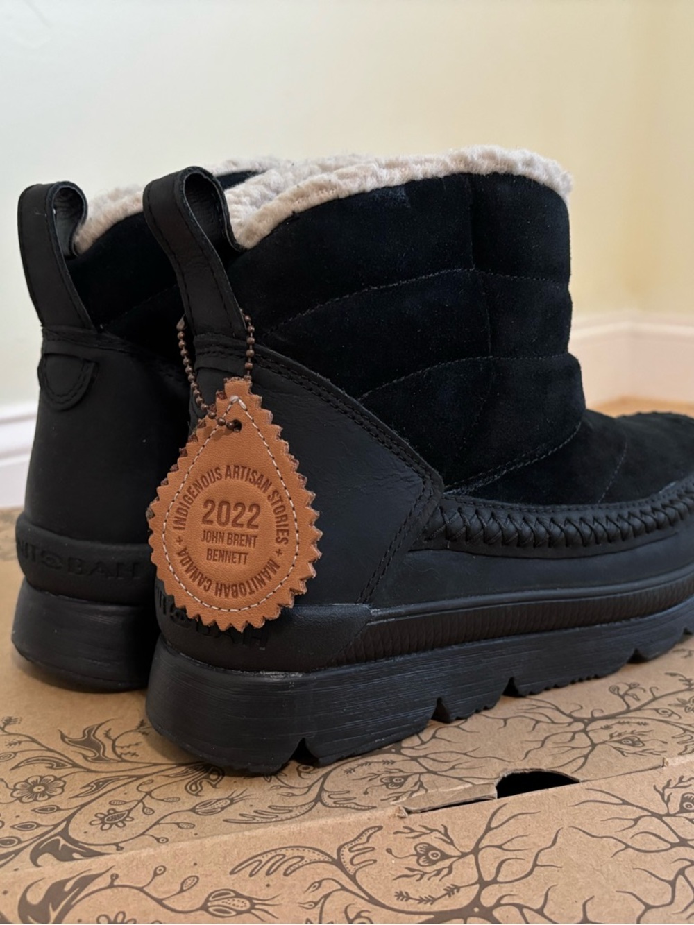 NEW Manitobah Waterproof Pacific Puffer Boots - Women’s 8 - Picture 3 of 6